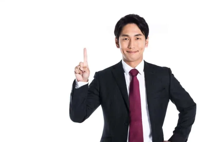 Một nhóm người đang cúi chào