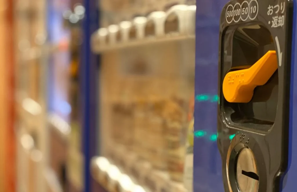 Một hàng máy bán hàng tự động