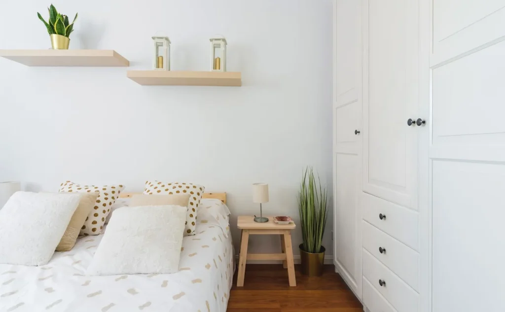 Một nhóm bạn đang làm việc