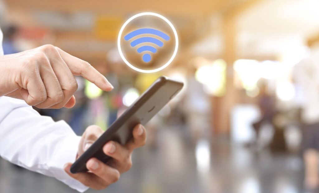 Logo của một số dịch vụ cho thuê Pocket WiFi phổ biến ở Nhật Bản.