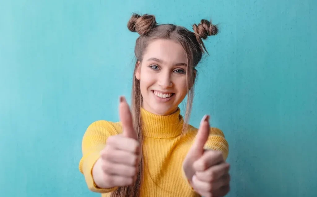 Một cặp đôi đang nói chuyện