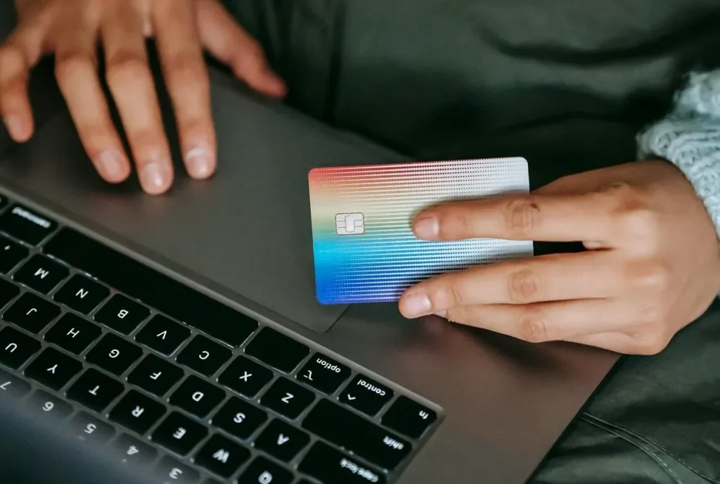 Các loại Thẻ tín dụng Rakuten