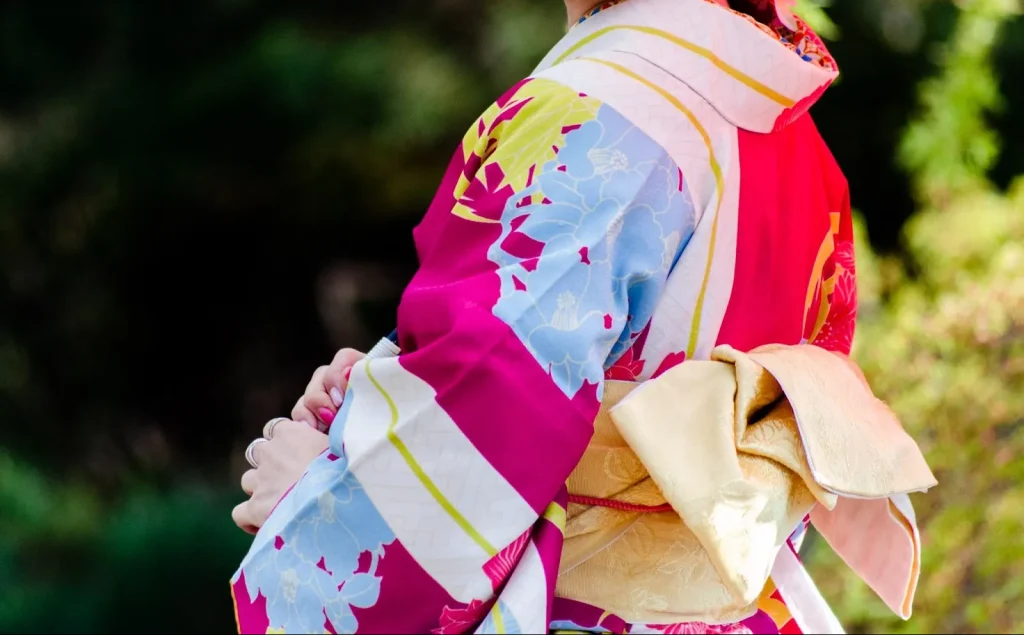 Các phụ kiện đi kèm Kimono