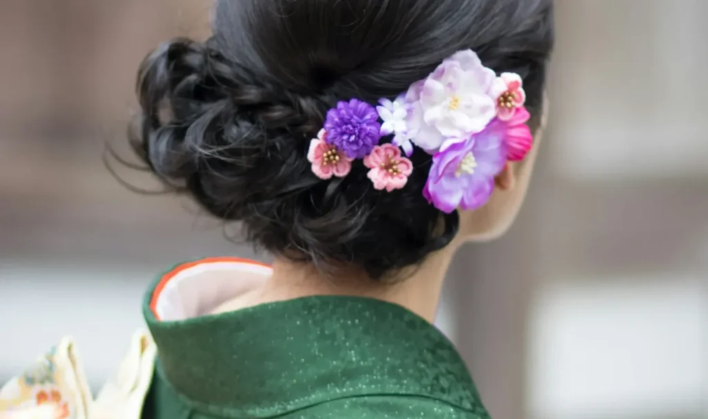 Một người phụ nữ mặc Kimono truyền thống