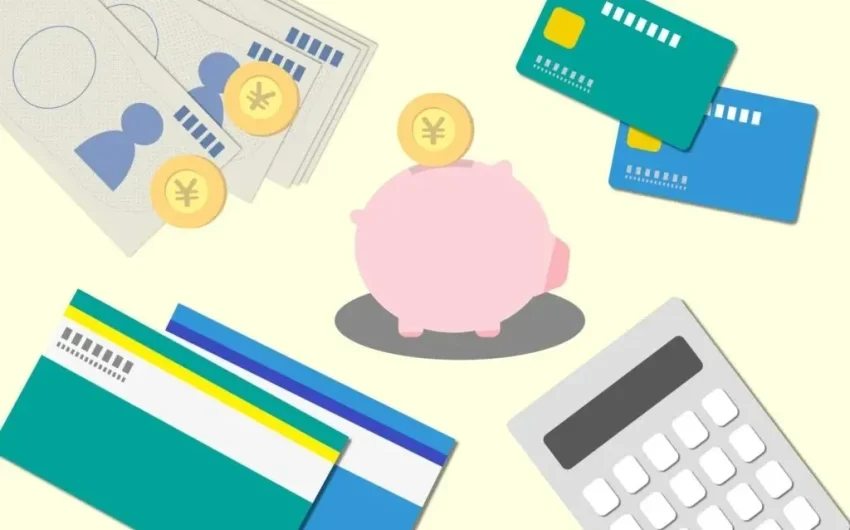 Một người đàn ông đang xem hợp đồng vay mua nhà