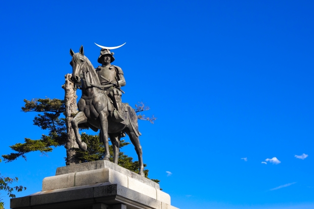 Một chiến binh Samurai mặc áo giáp