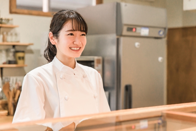 Một người đang bối rối trước nhiều thông tin