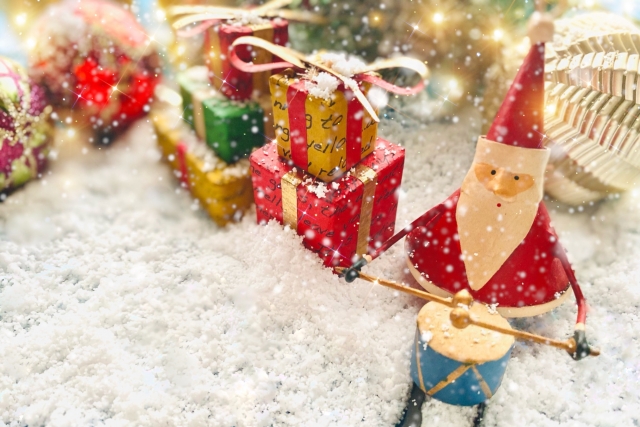 Một hộp quà sô cô la hình trái tim