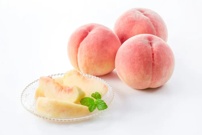 Quả đào trắng Nhật Bản lớn được yêu thích